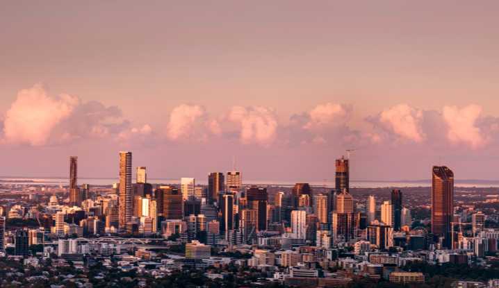 Australia considers boosting temporary skilled migrants’ pay